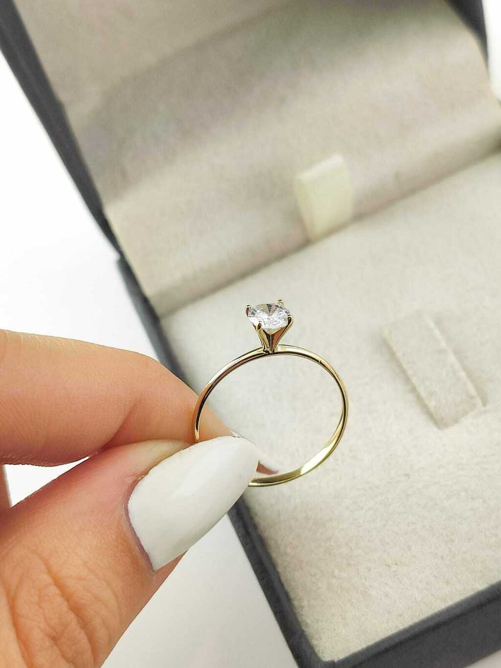 anel solitário ouro 18k - Modelo 01