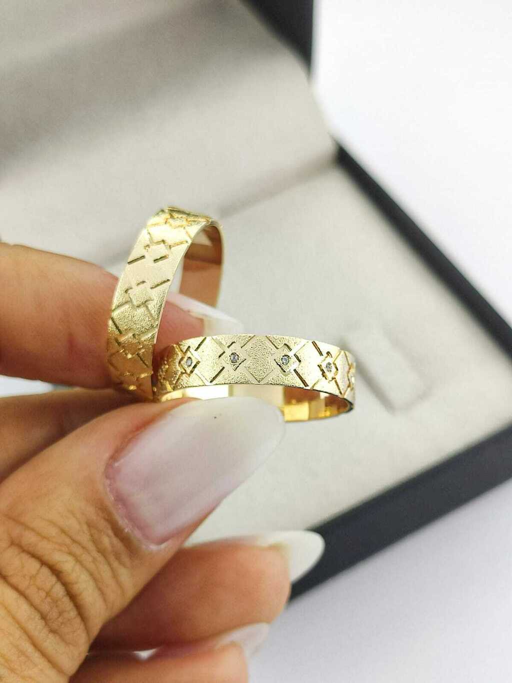 Alianças para noivado e casamento - Modelo 164