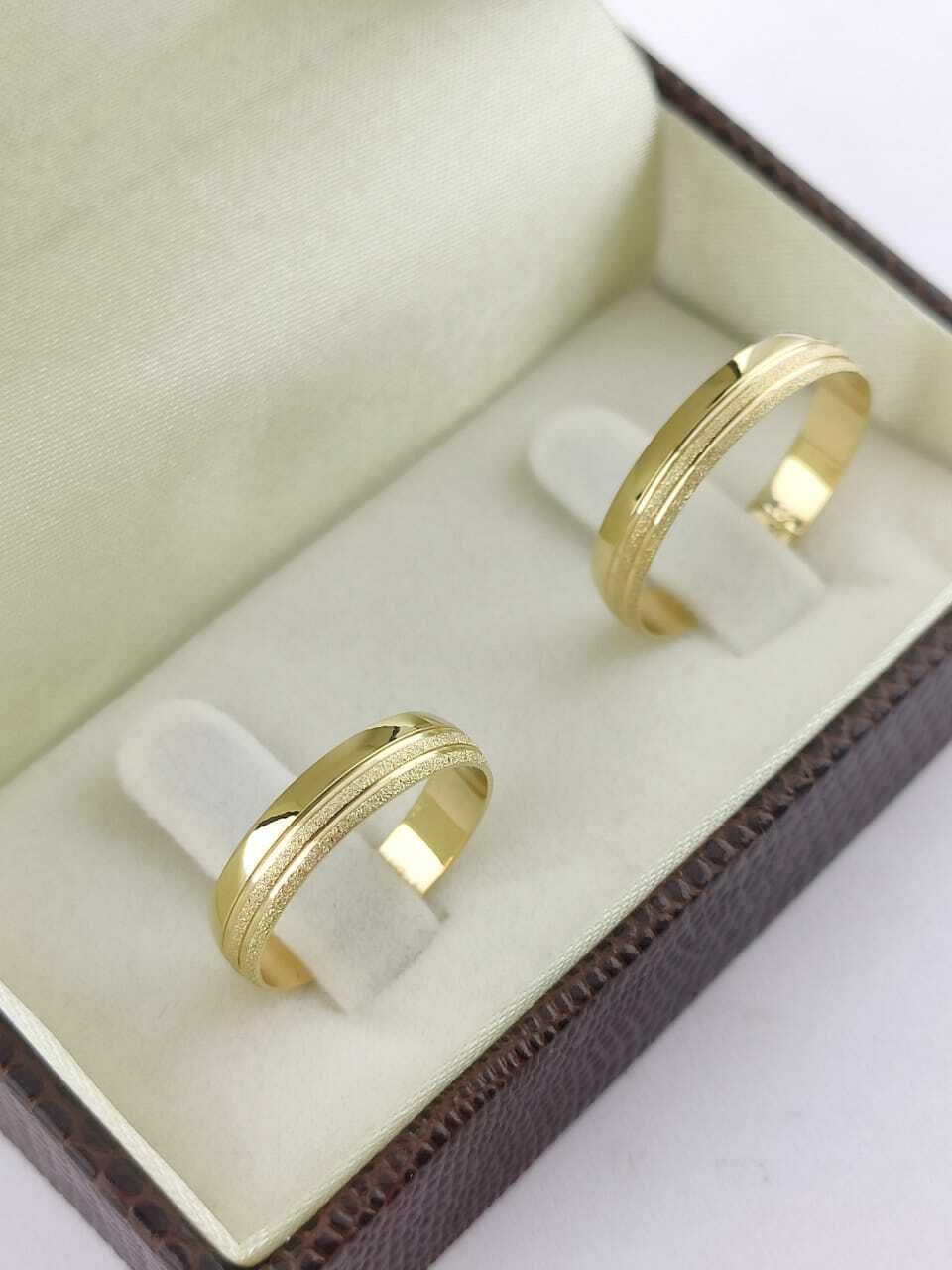 Alianças para noivado e casamento - Modelo 142