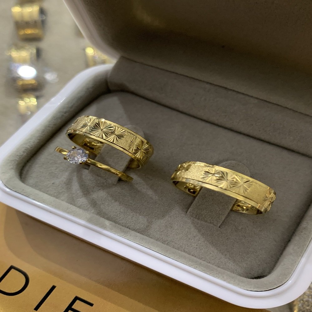 Alianças de Ouro18k Noivado e Casamento
