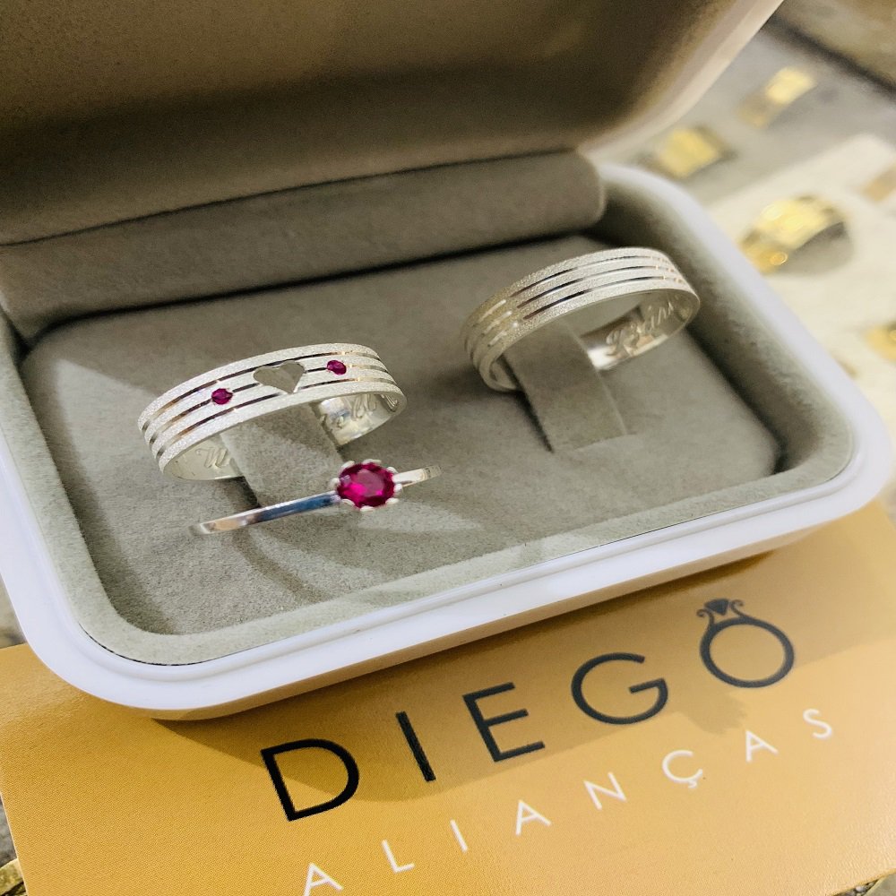 Aliança de Prata de Namoro e Compromisso