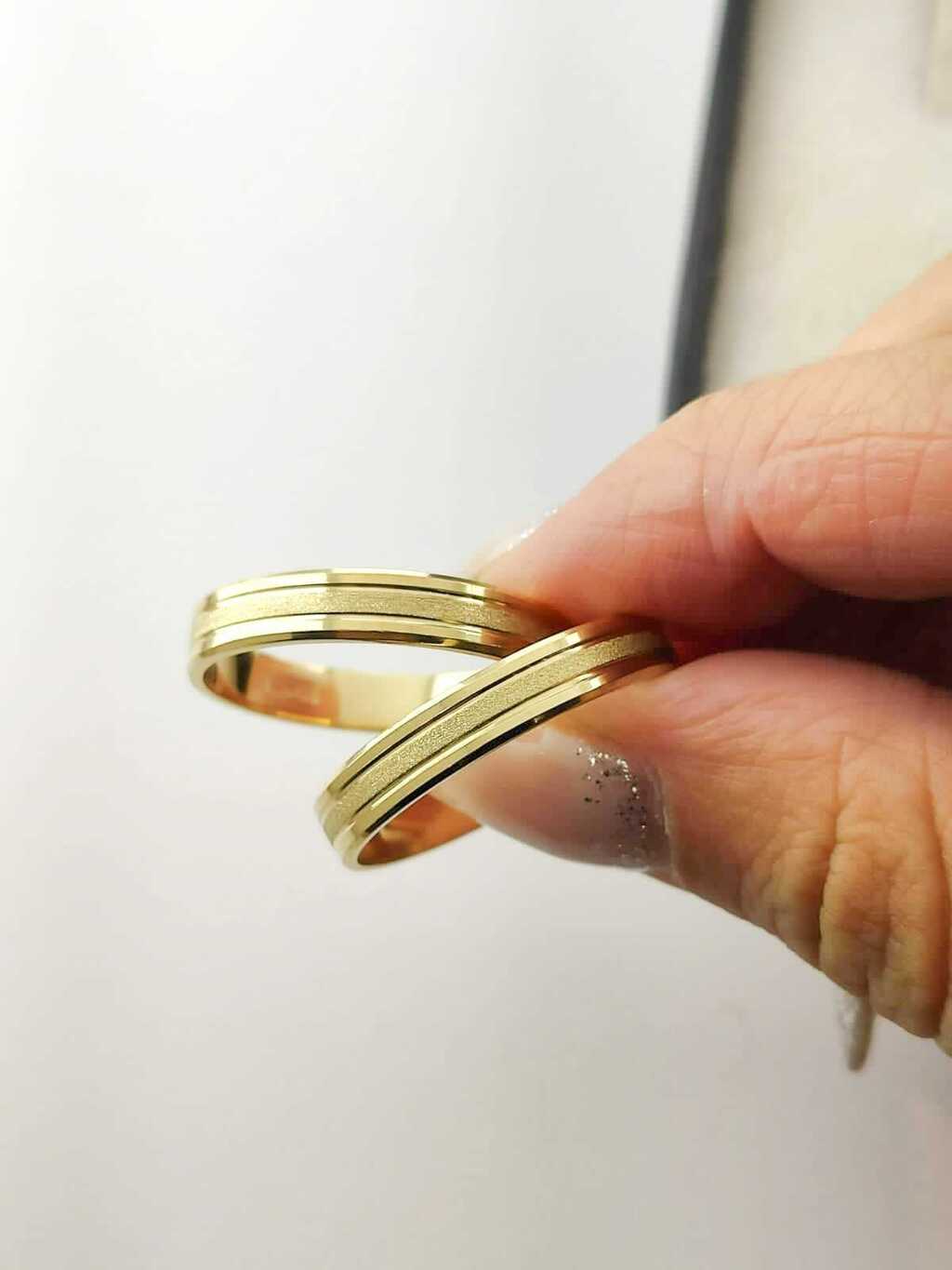 Alianças para noivado e casamento - Modelo 67