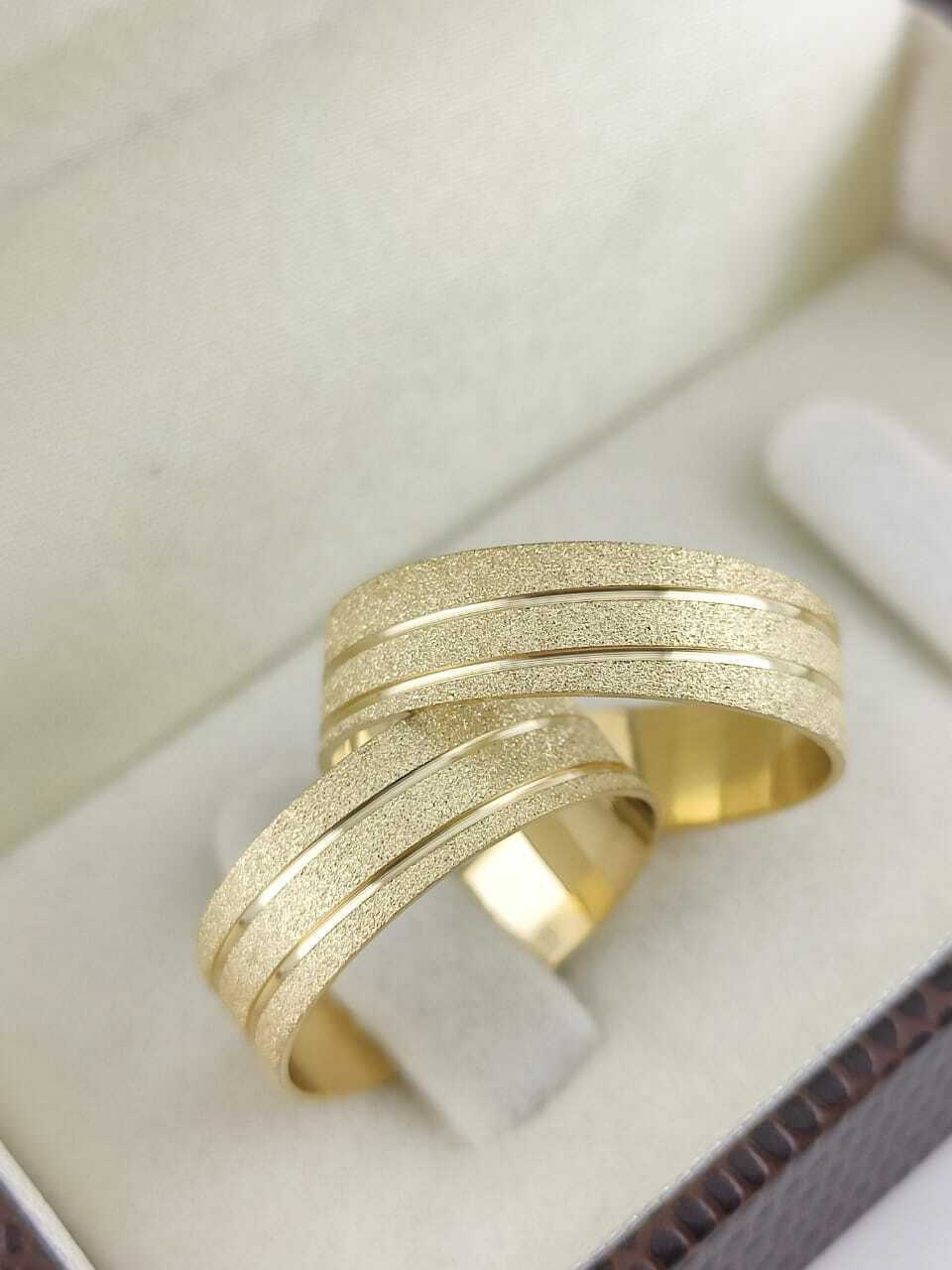 Alianças para noivado e casamento - Modelo 131