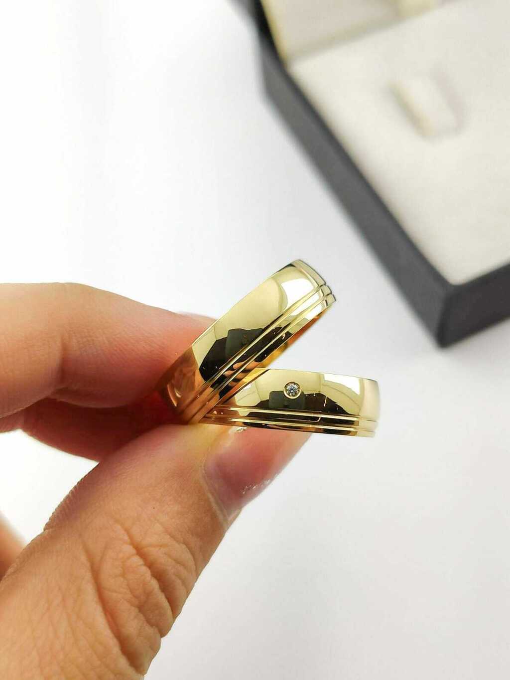 Alianças para noivado e casamento - Modelo 79