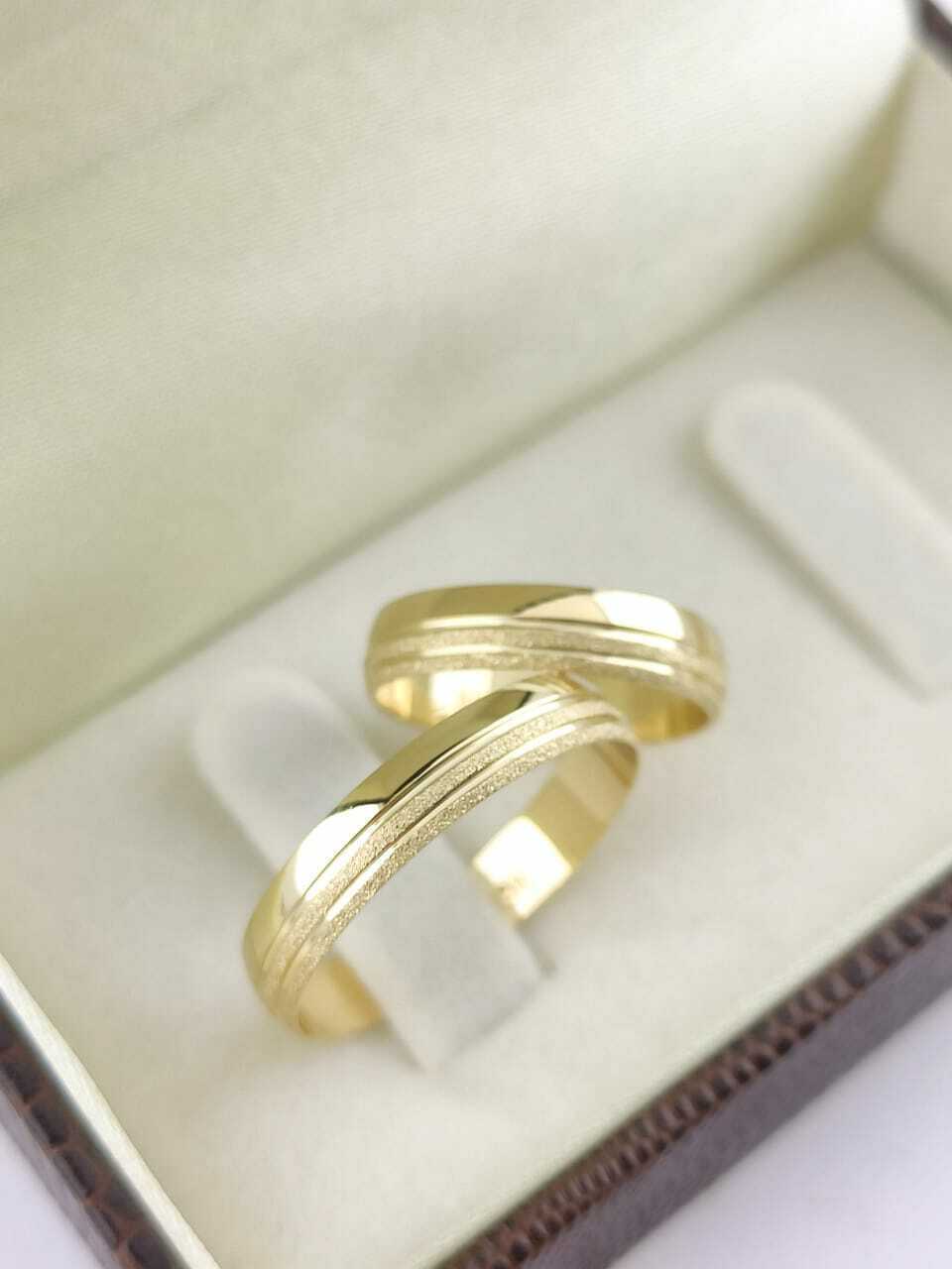 Alianças para noivado e casamento - Modelo 142