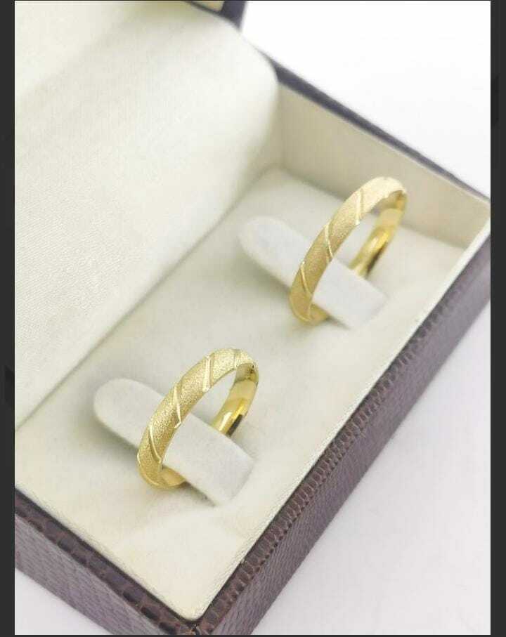 Alianças para noivado e casamento - Modelo 32