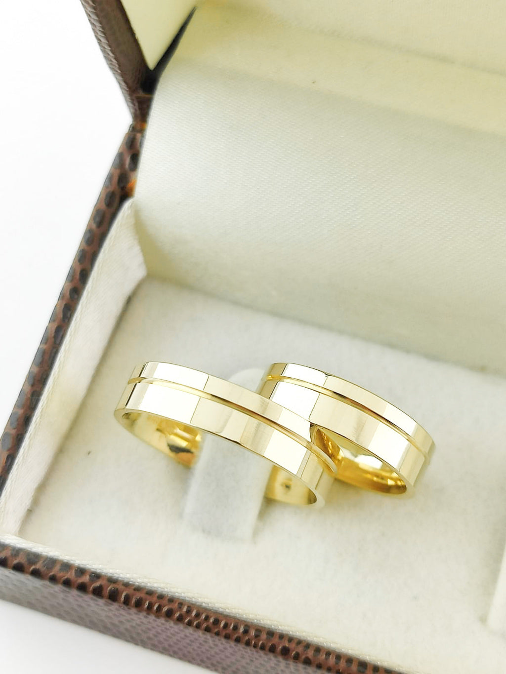 Alianças de casamento - Banhado a Ouro18k - Modelo 01