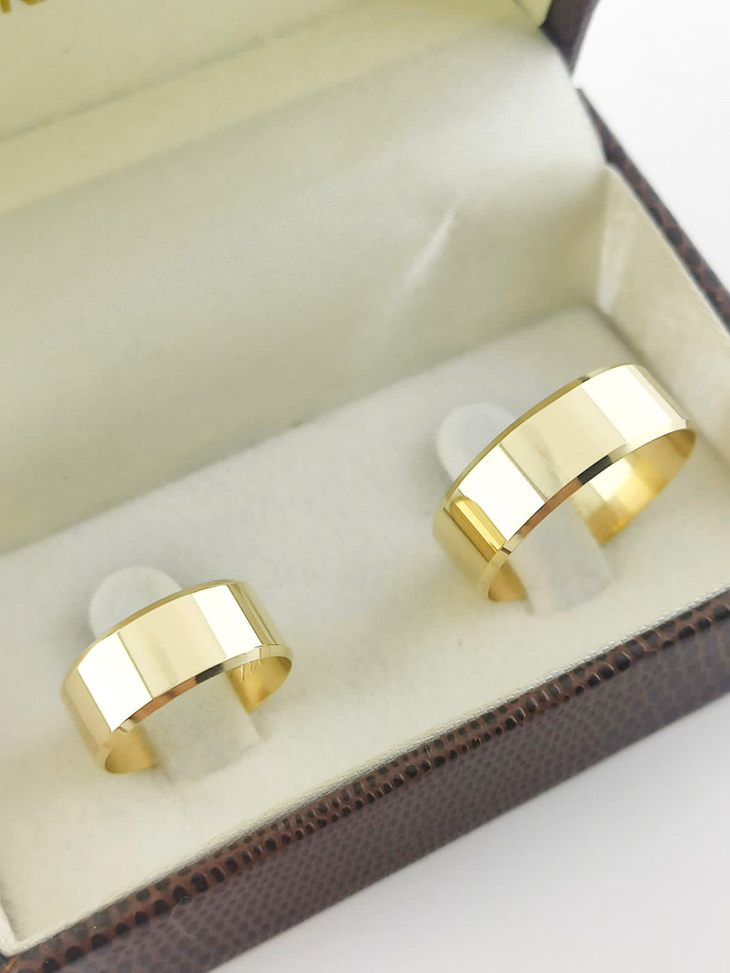 Alianças de casamento - Banhado a Ouro18k - Modelo 06