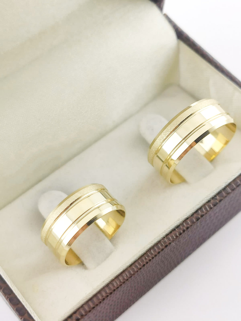 Alianças de casamento - Banhado a ouro 18K - Modelo 07