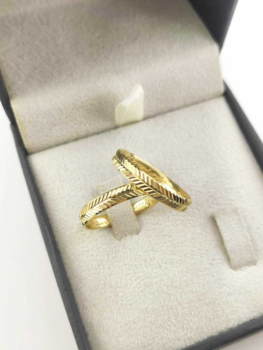 Alianças para noivado e casamento - Modelo 75