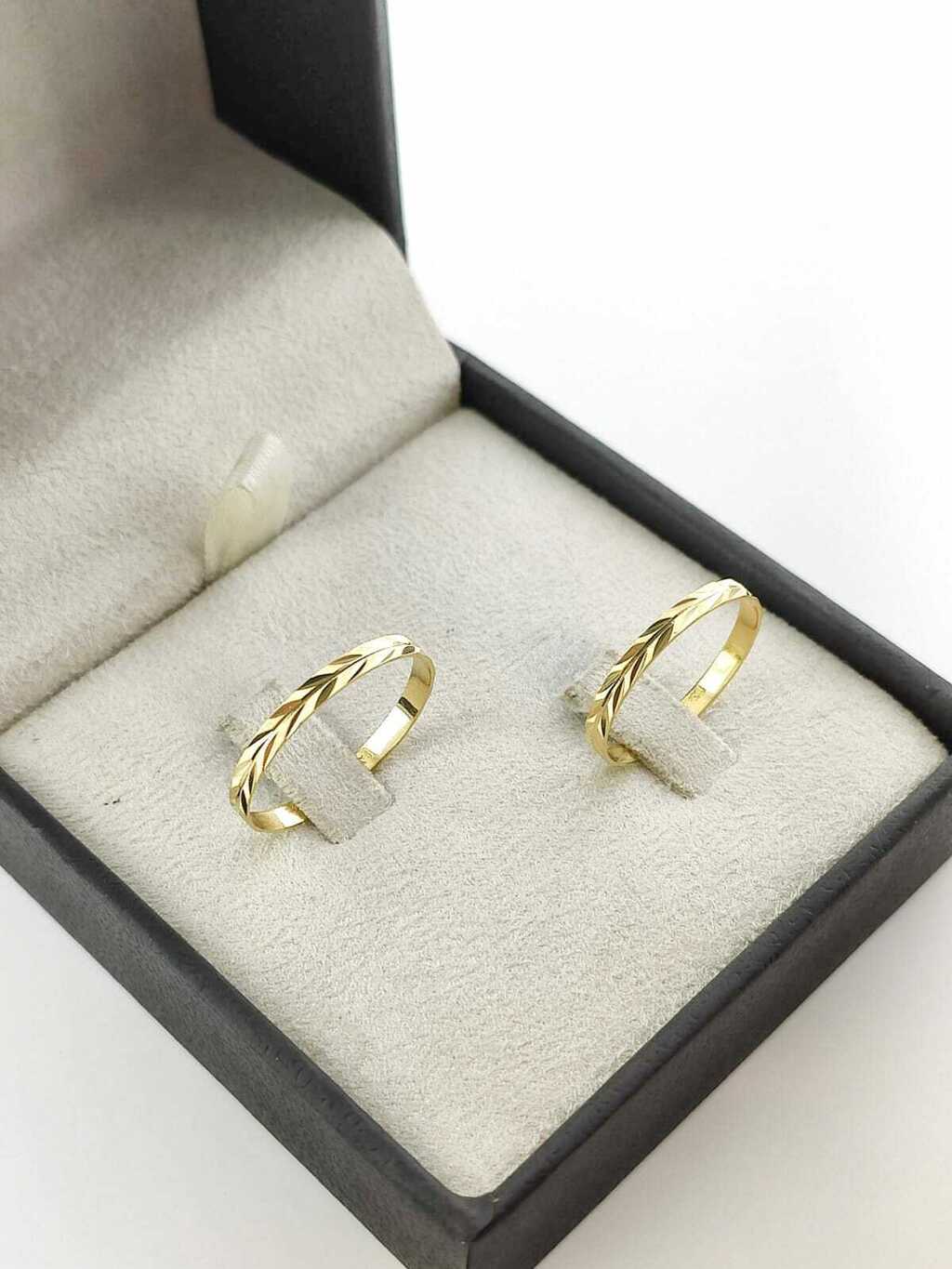 Alianças para noivado e casamento - Modelo 80