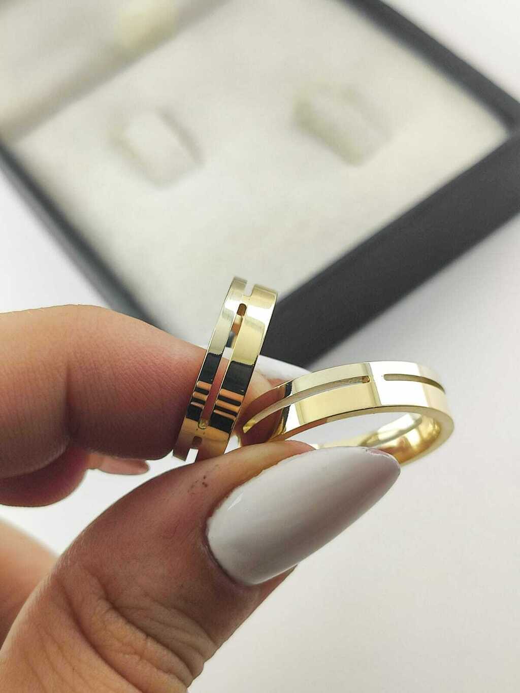 Alianças para noivado e casamento - Modelo 61