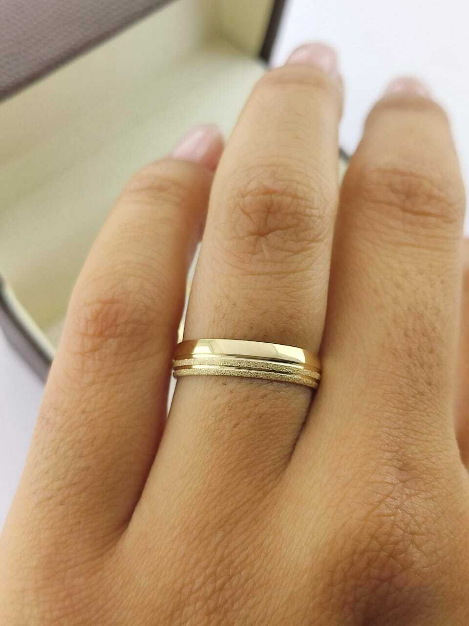 Alianças para noivado e casamento - Modelo 142