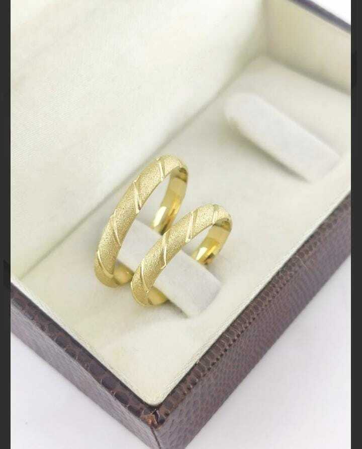 Alianças para noivado e casamento - Modelo 32