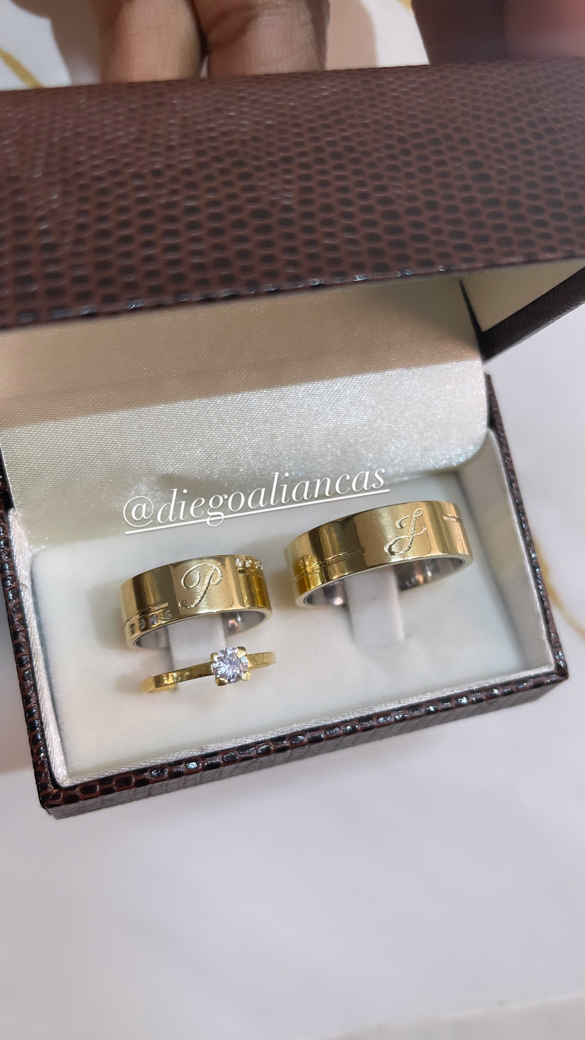 Alianças de Moeda Antiga Noivado e Casamento