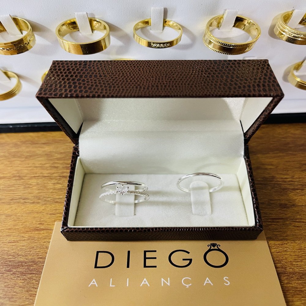 Aliança de Prata de Namoro e Compromisso