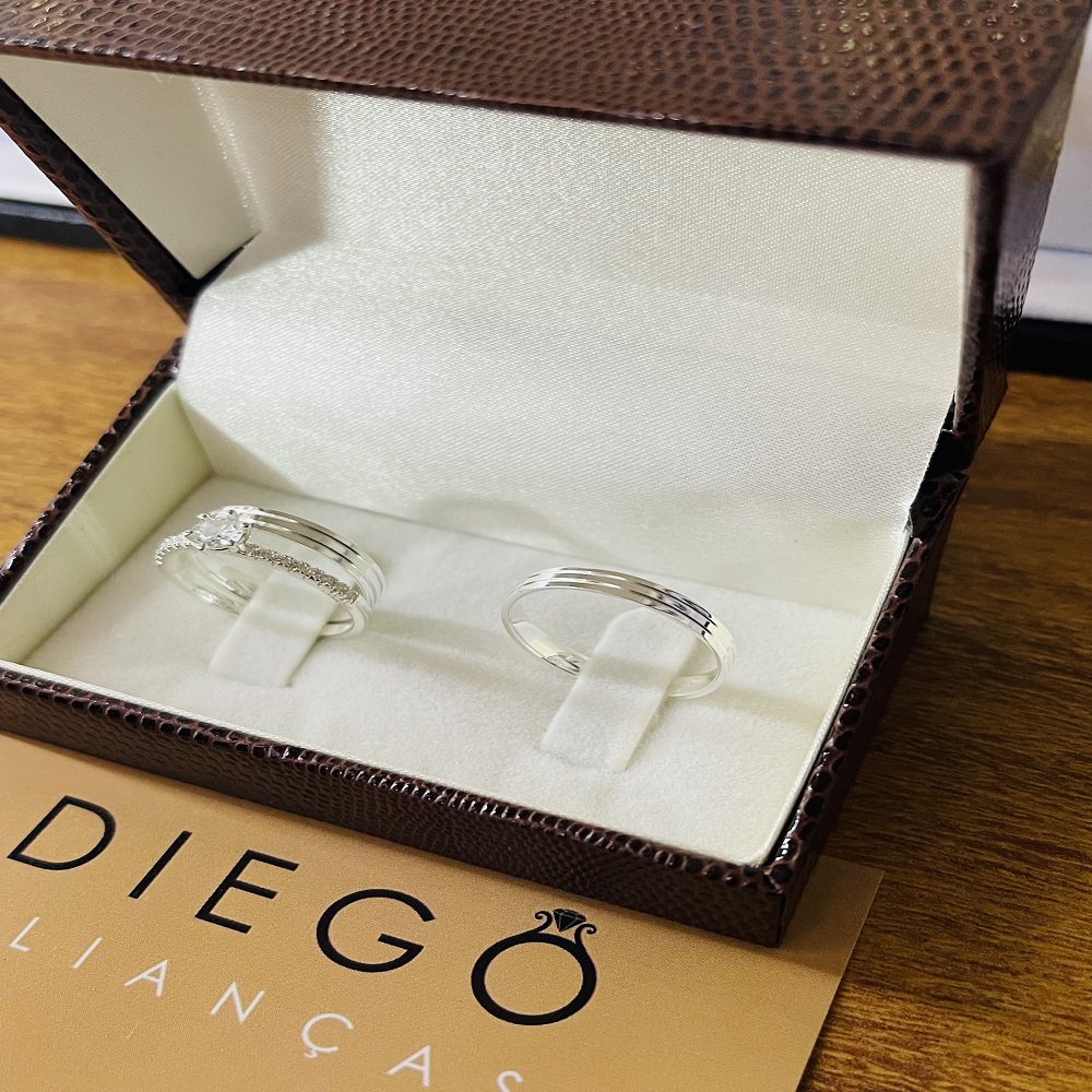 Aliança de Prata de Namoro e Compromisso