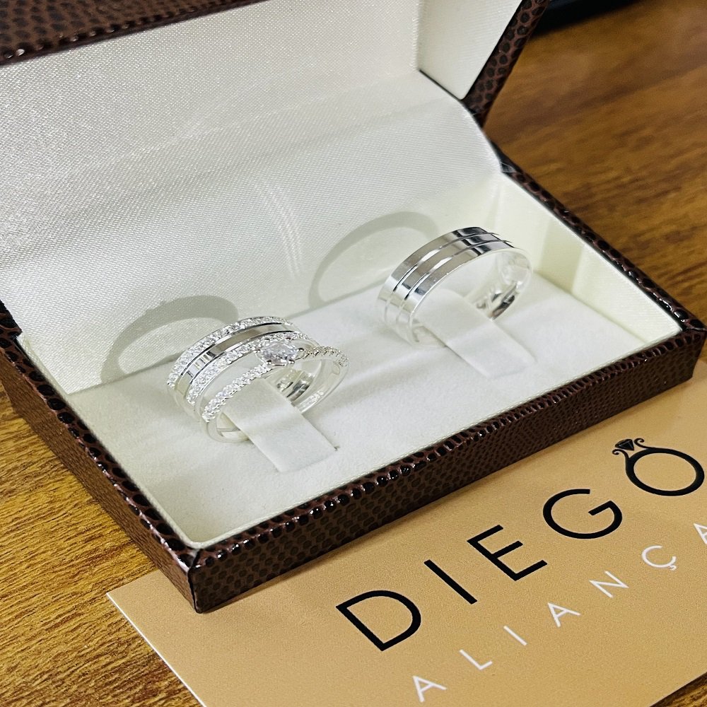 Aliança de Prata de Namoro e Compromisso