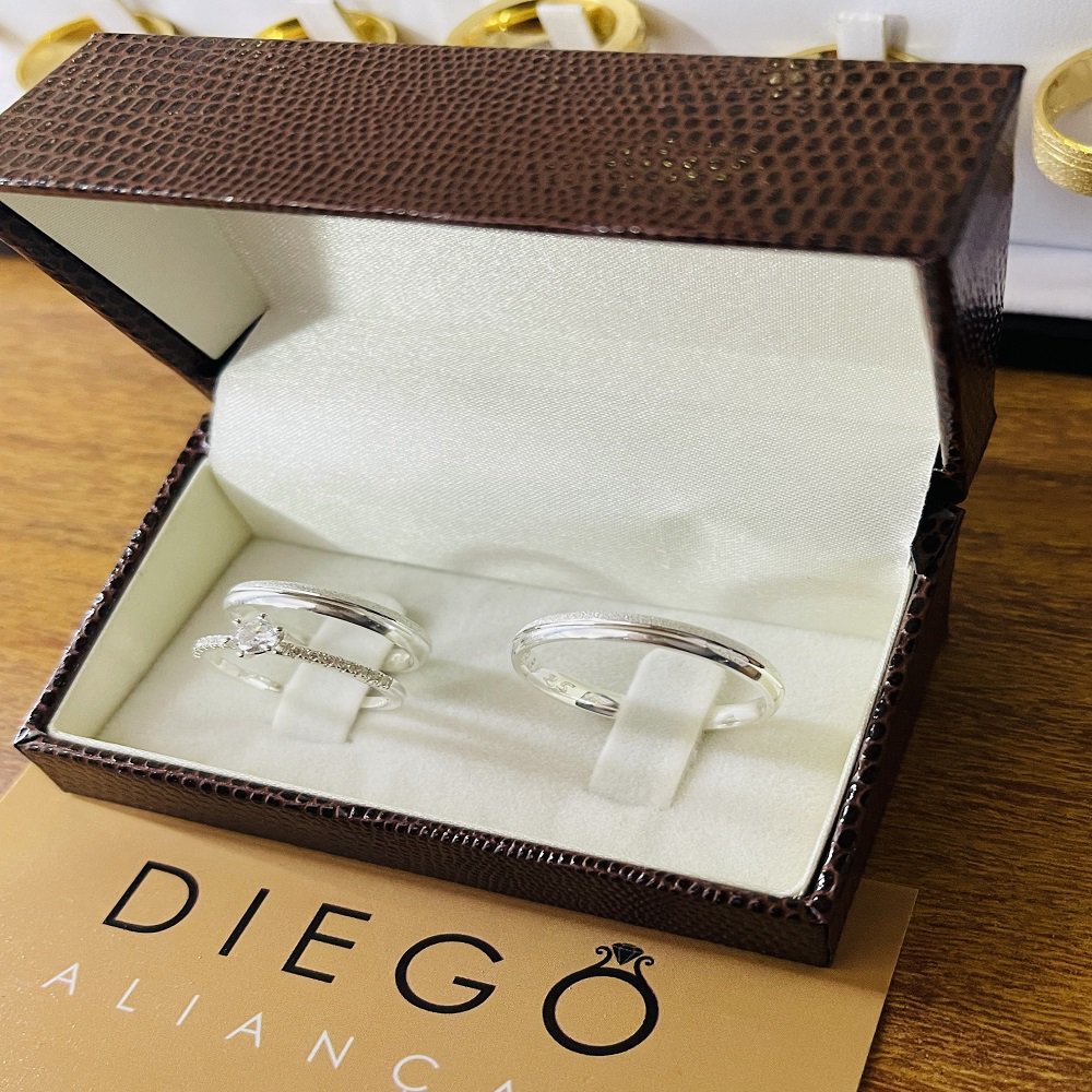 Aliança de Prata de Namoro e Compromisso