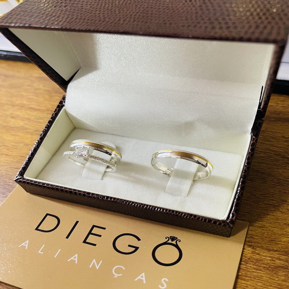 Aliança de Prata de Namoro e Compromisso