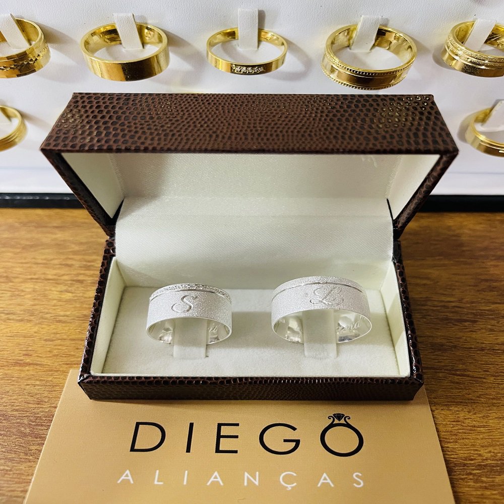 Aliança de Prata de Namoro e Compromisso