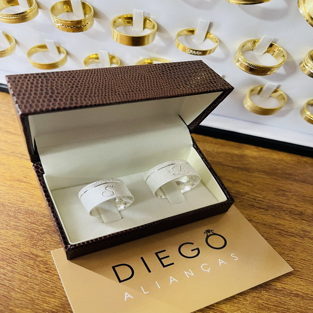 Aliança de Prata de Namoro e Compromisso