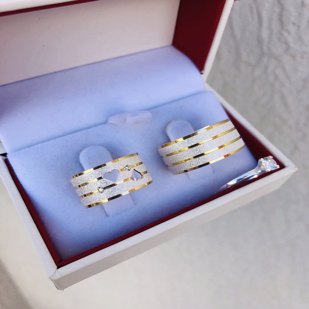 Alianças de Namoro e Compromisso