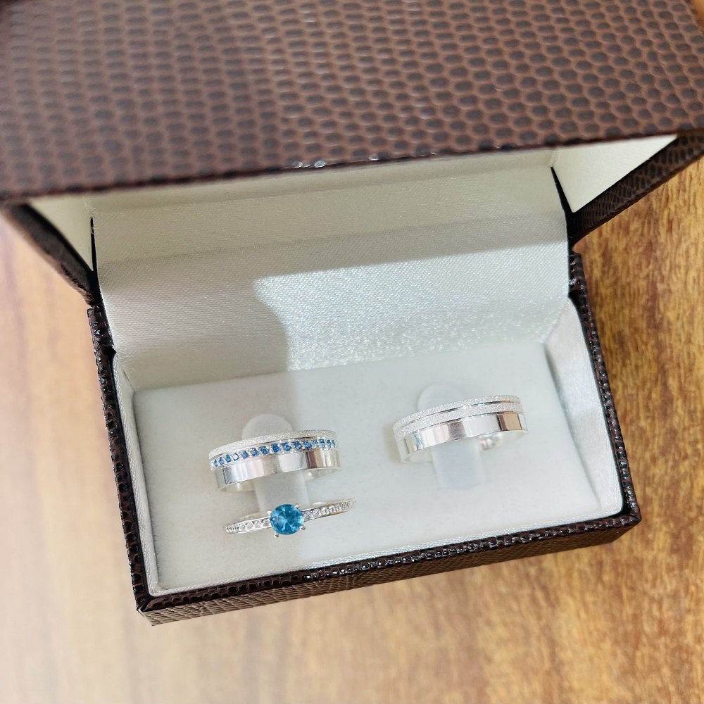 Aliança de Prata de Namoro e Compromisso