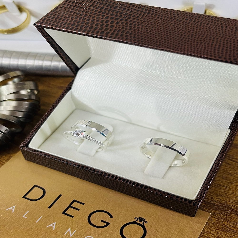 Aliança de Prata de Namoro e Compromisso