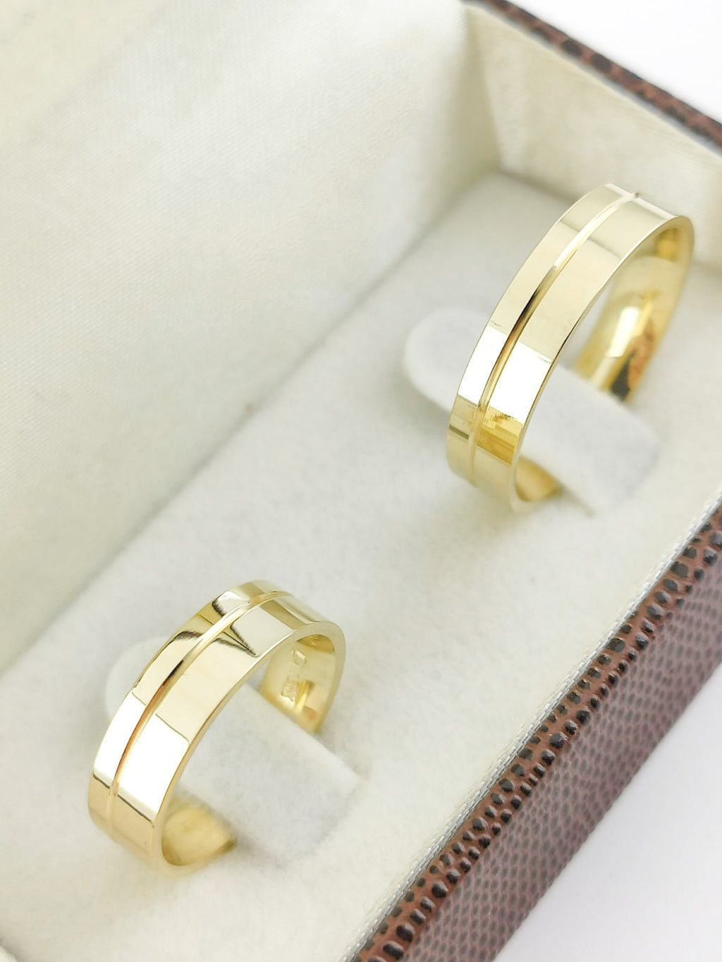Alianças de casamento - Banhado a Ouro18k - Modelo 01