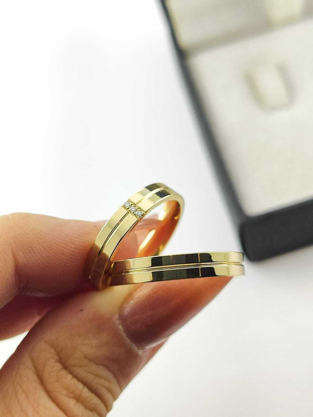 Alianças para noivado e casamento - Modelo 58