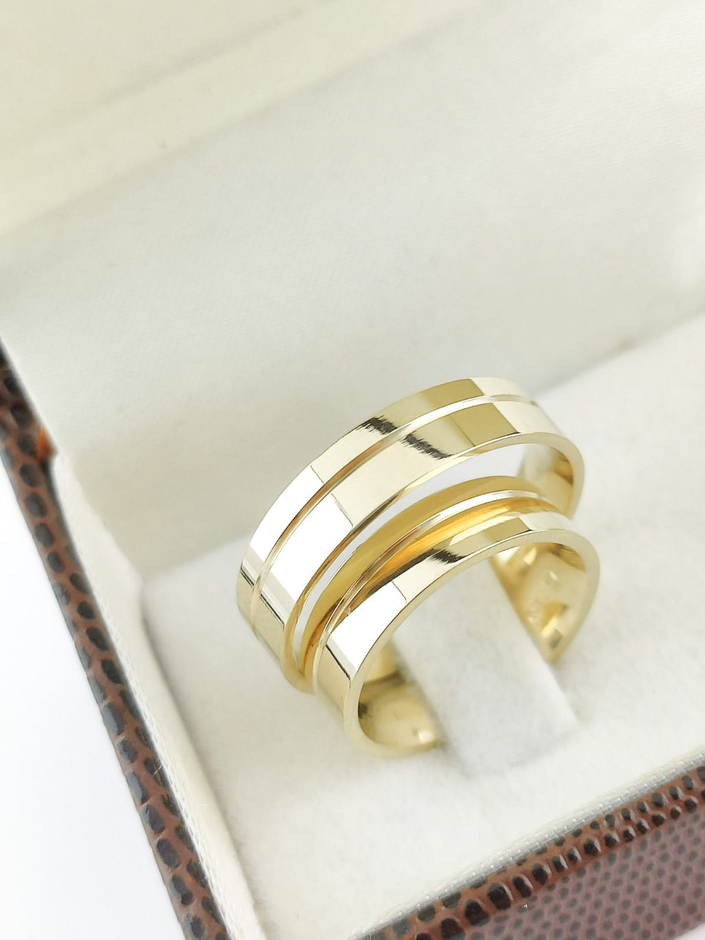 Alianças de casamento - Banhado a Ouro18k - Modelo 01