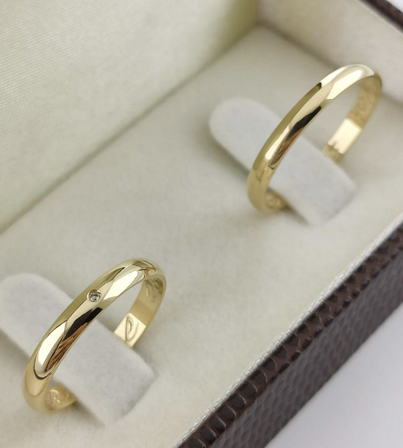 Alianças de Ouro18k Noivado e Casamento Banhado a Ouro 18k